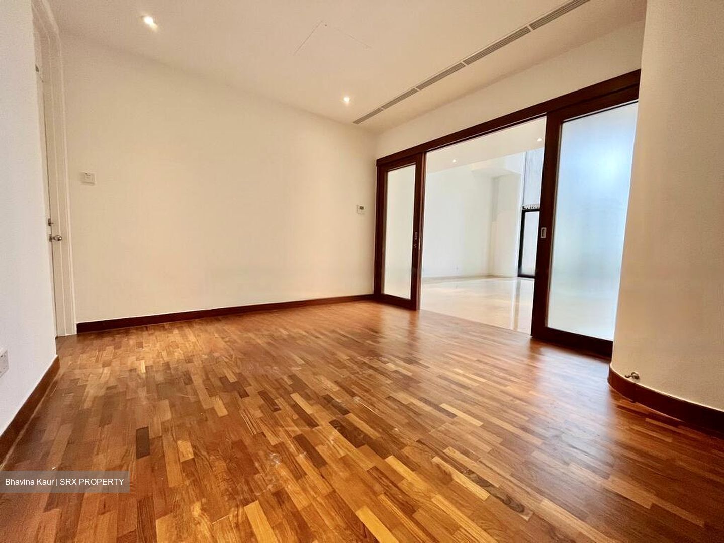 The Colonnade (D10), Condominium #485715451